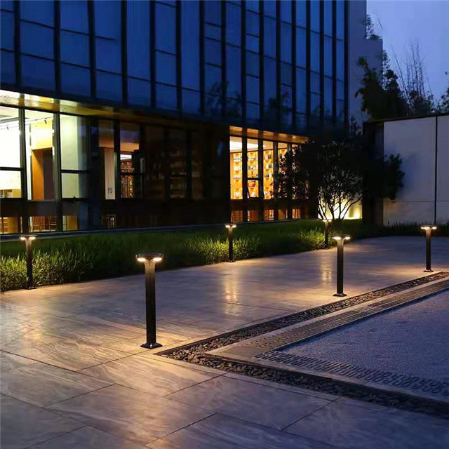5W Outdoor Solar Lawn Light for Pathway